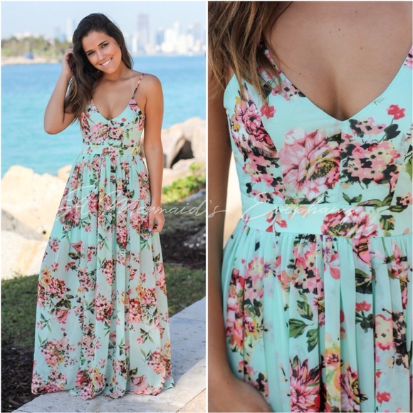 🆕In Bloom Open Back Floral Maxi Dress in Mint - Picture 3 of 3